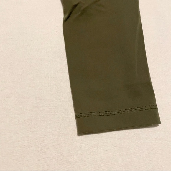 Lululemon Womens Green Crop Pant Leggings Missing Size - Picture 12 of 15